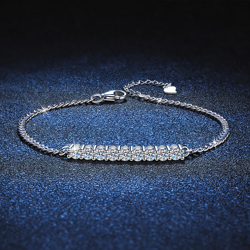 [Zalyn]SMILING CURVE MOISSANITE BRACELET