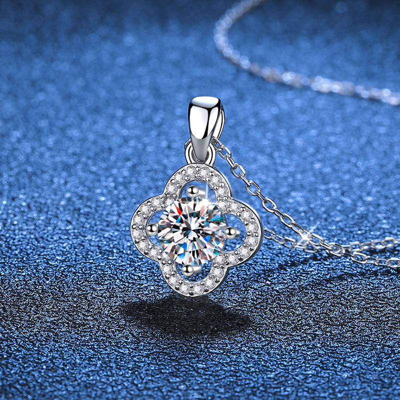 [Zalyn]CLASSIC CLOVER MOISSANITE PENDANT NECKLACE