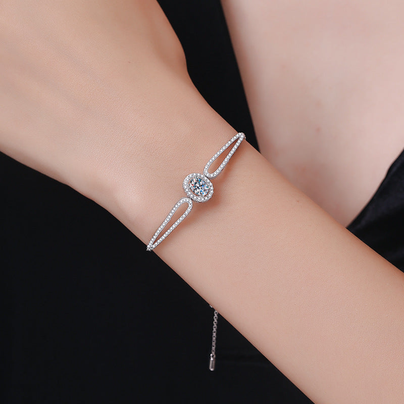 [Zalyn]"PIGEON'S EGG" TEARDROP MOISSANITE BRACELET