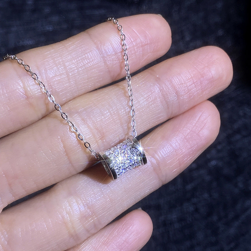 [Zalyn]FULL-PAVE "HOURGLASS" MOISSANITE NECKLACE