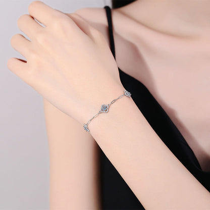 [Zalyn]TRIPLE-CLOVER MOISSANITE BRACELET