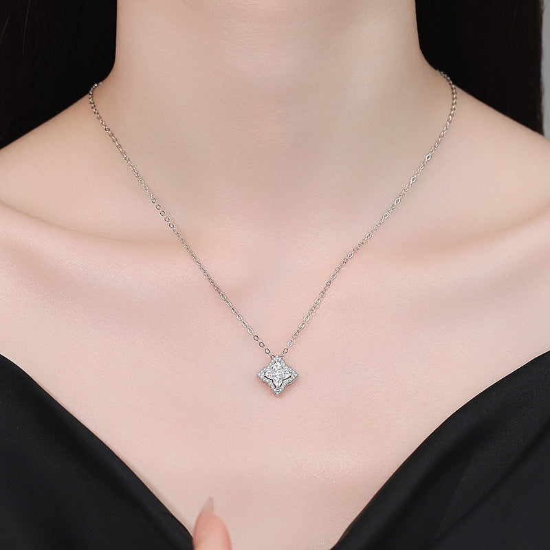 [Zalyn]STAR-CLOVER MOISSANITE NECKLACE