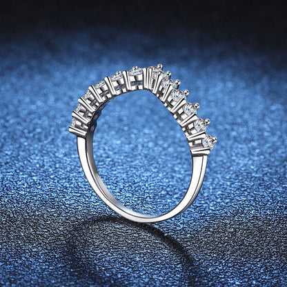 [Zalyn]ELEGANT V-SHAPED CHEVRON MOISSANITE RING