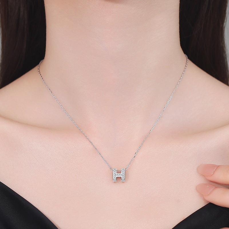 [Zalyn]FULL-PAVE "H" MOISSANITE PENDANT NECKLACE