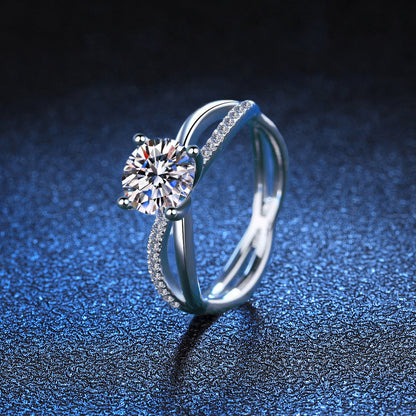 [Zalyn]ELEGANT 4-PRONG CROSSOVER MOISSANITE ENGAGEMENT RING