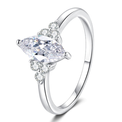 [Zalyn]ELEGANT MARQUISE CUT MOISSANITE RING WITH SIDE ACCENTS