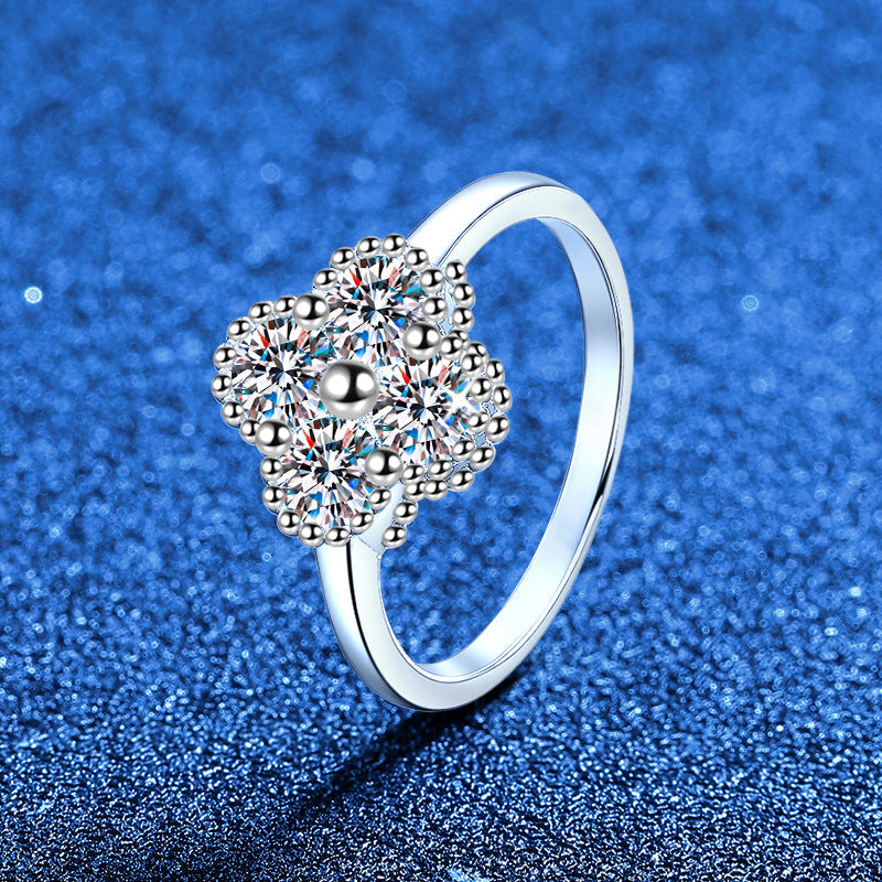 [Zalyn]ELEGANT FOUR-LEAF CLOVER MOISSANITE RING
