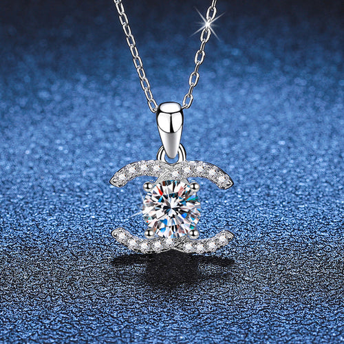 [Zalyn]CLASSIC INTERLOCKING MOISSANITE PENDANT NECKLACE