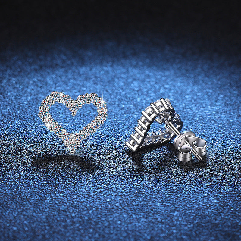 [Zalyn]SPARKLING HEART-SHAPED MOISSANITE STUD EARRINGS