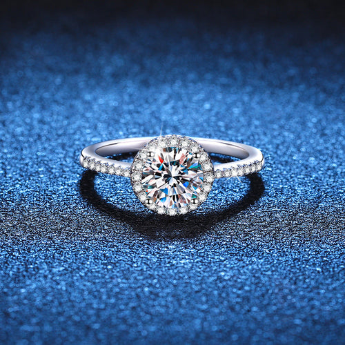 [Zalyn]RADIANT ROUND HALO MOISSANITE ENGAGEMENT RING