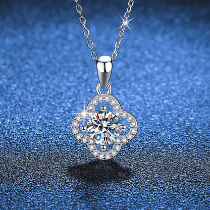 [Zalyn]CLASSIC CLOVER MOISSANITE PENDANT NECKLACE