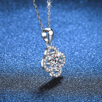 [Zalyn]CLASSIC CLOVER MOISSANITE PENDANT NECKLACE