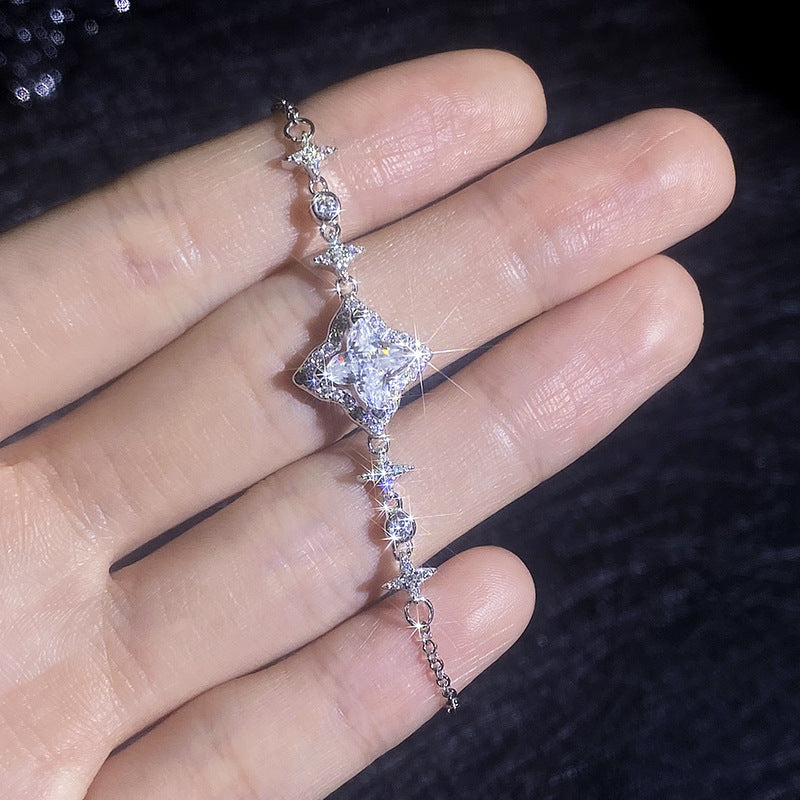 [Zalyn]MARQUISE-CLOVER MOISSANITE BRACELET