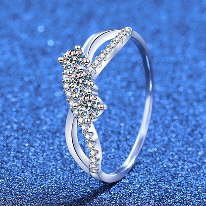 [Zalyn]INTERTWINING LOVE MOISSANITE RING