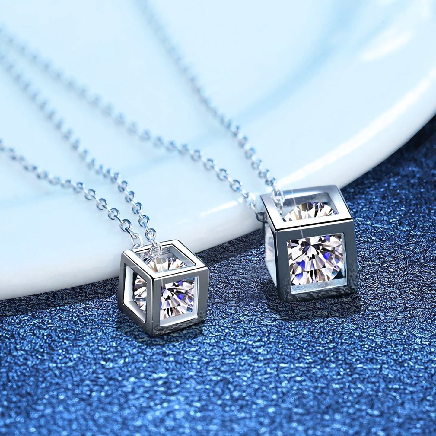 [Zalyn]GEOMETRIC SUGAR-CUBE MOISSANITE NECKLACE
