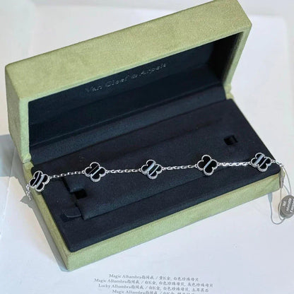 [Zalyn Jewelry ] CLOVER 5 MOTIF PULSAR STONE BRACELET COLLECTION