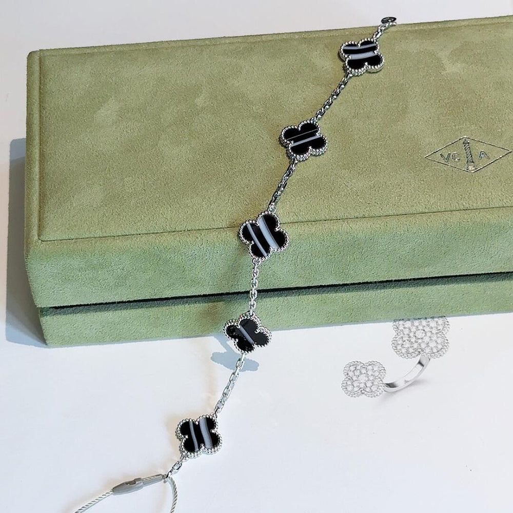 [Zalyn Jewelry ]CLOVER 5 MOTIF VEINED ONYX BRACELET SILVER