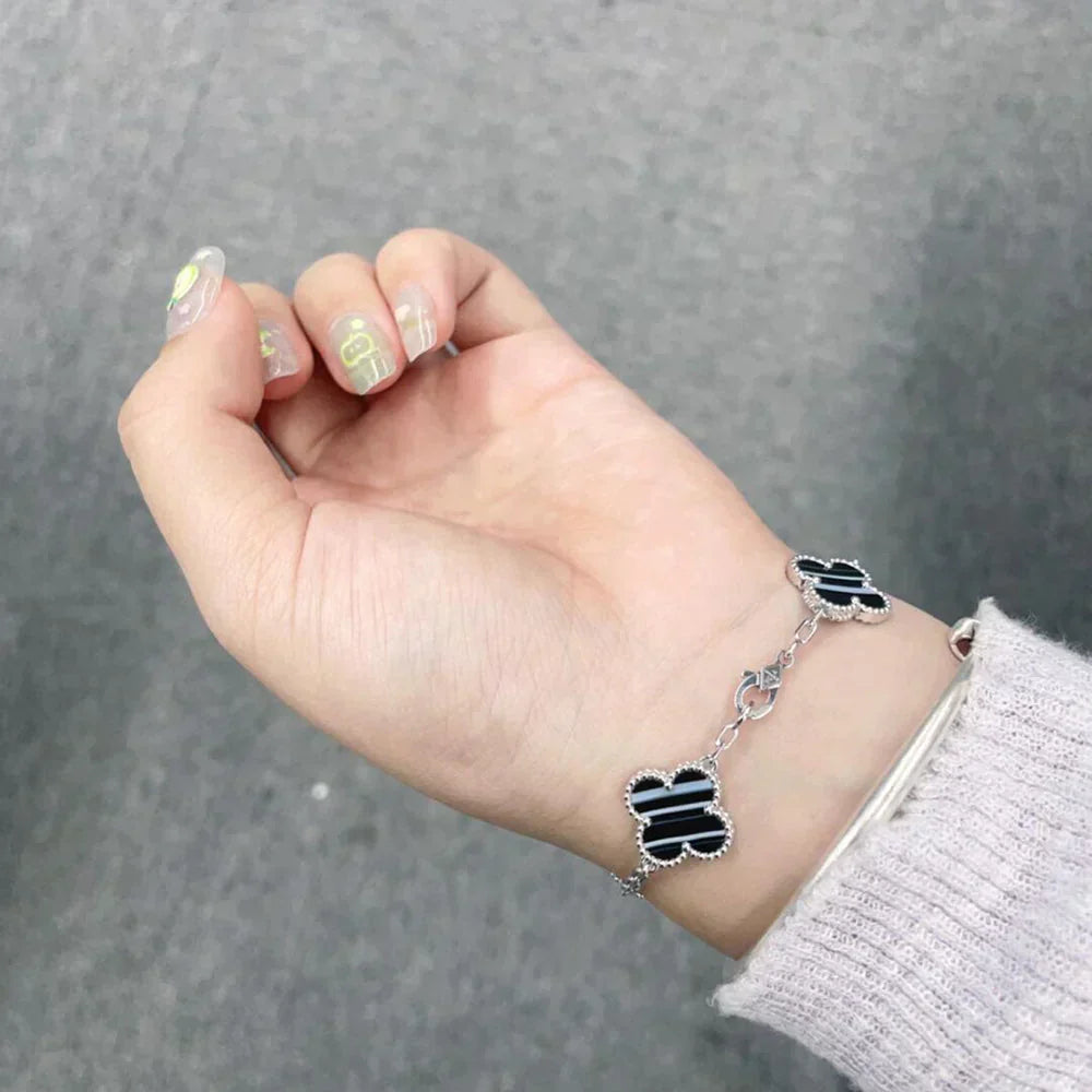 [Zalyn Jewelry ] CLOVER 5 MOTIF PULSAR STONE BRACELET COLLECTION