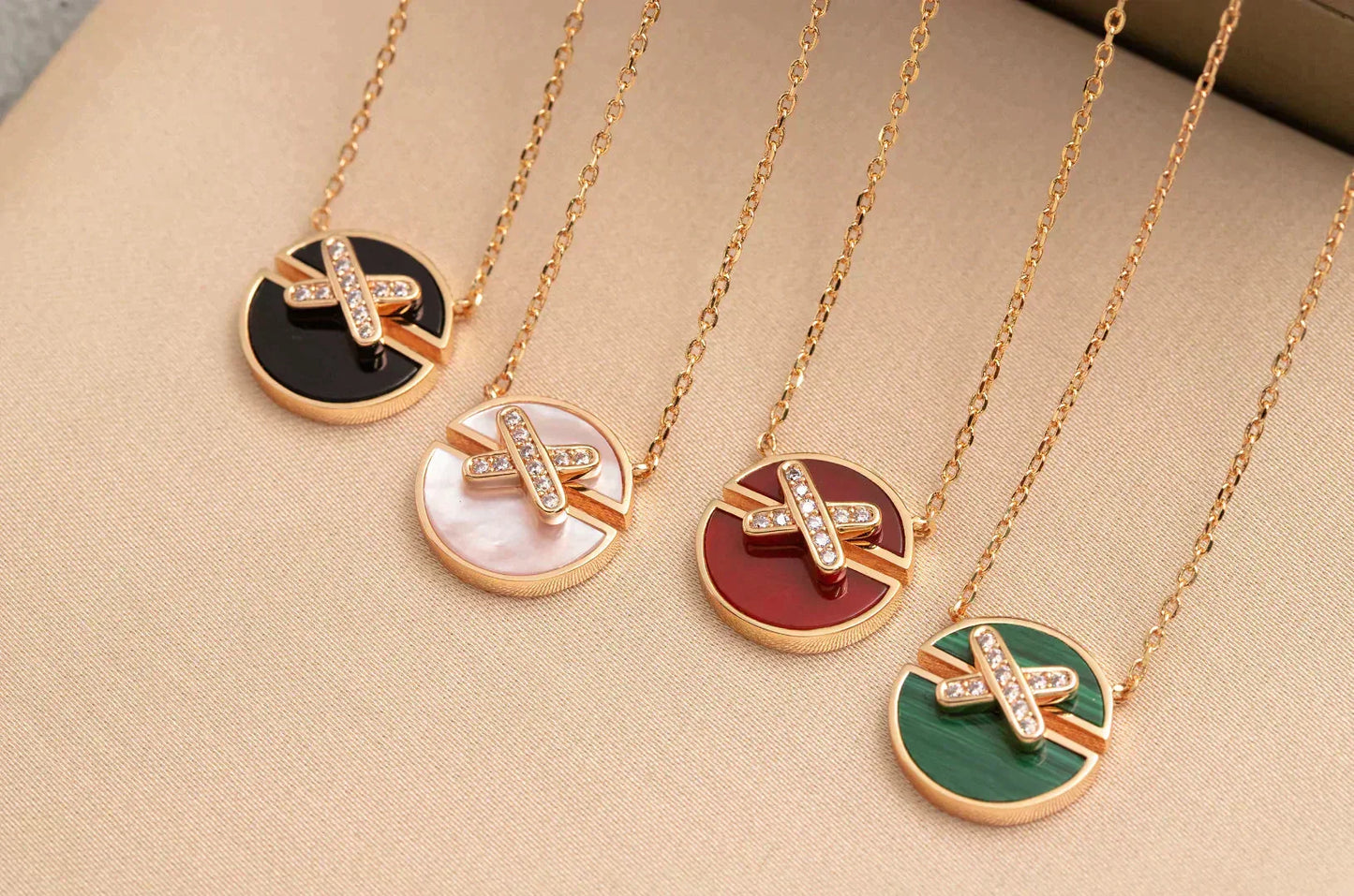 [Zalyn]JEUX DE ROSE GOLD DIAMOND NECKLACE