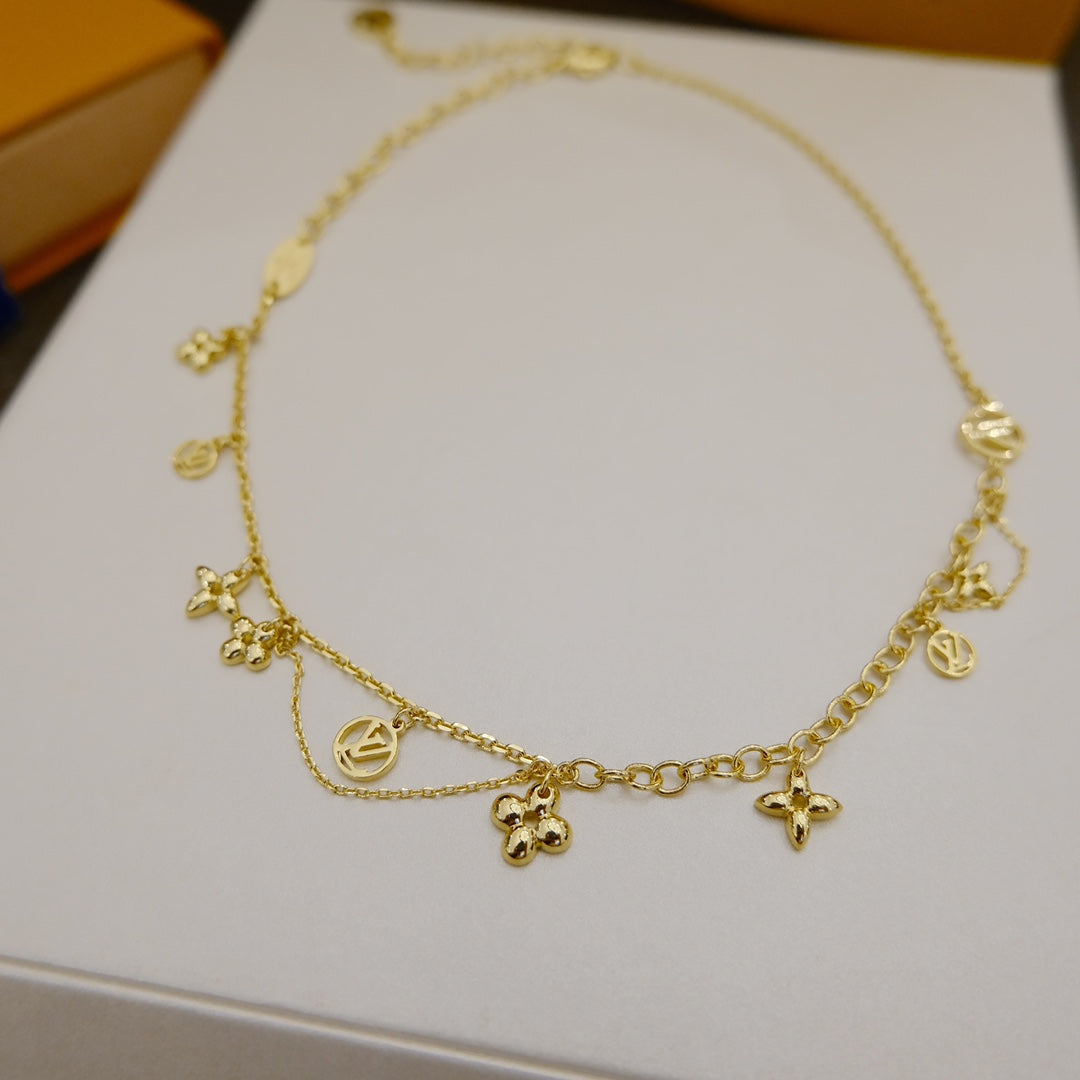 [Zalyn]BLOOMING SUPPLE NECKLACE BRASS