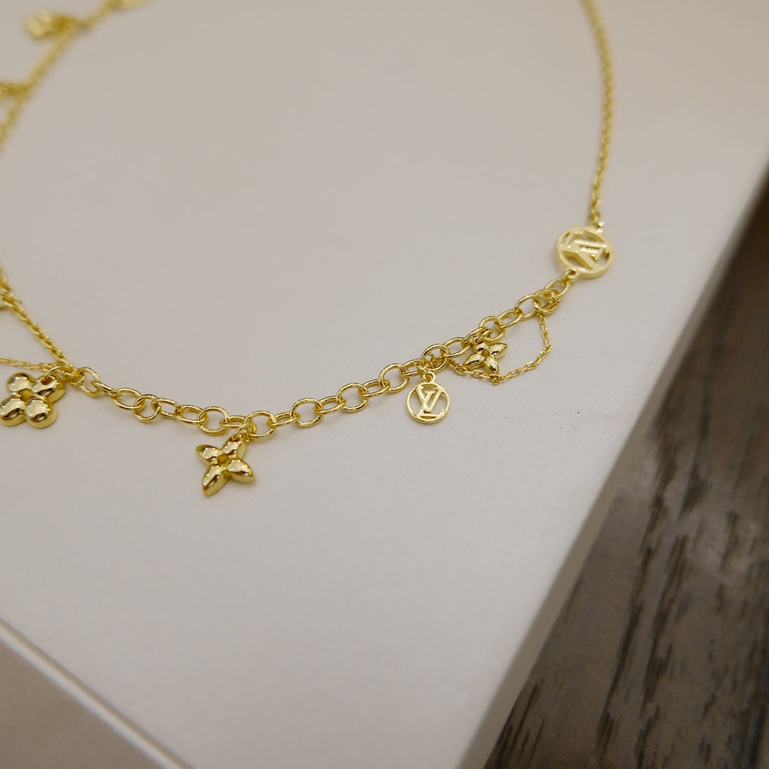 [Zalyn]BLOOMING SUPPLE NECKLACE BRASS