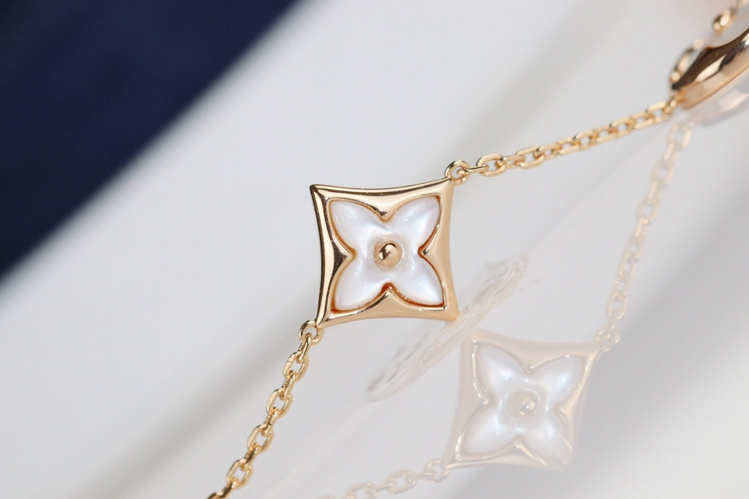 [Zalyn]LEAF CLOVER BRACELET