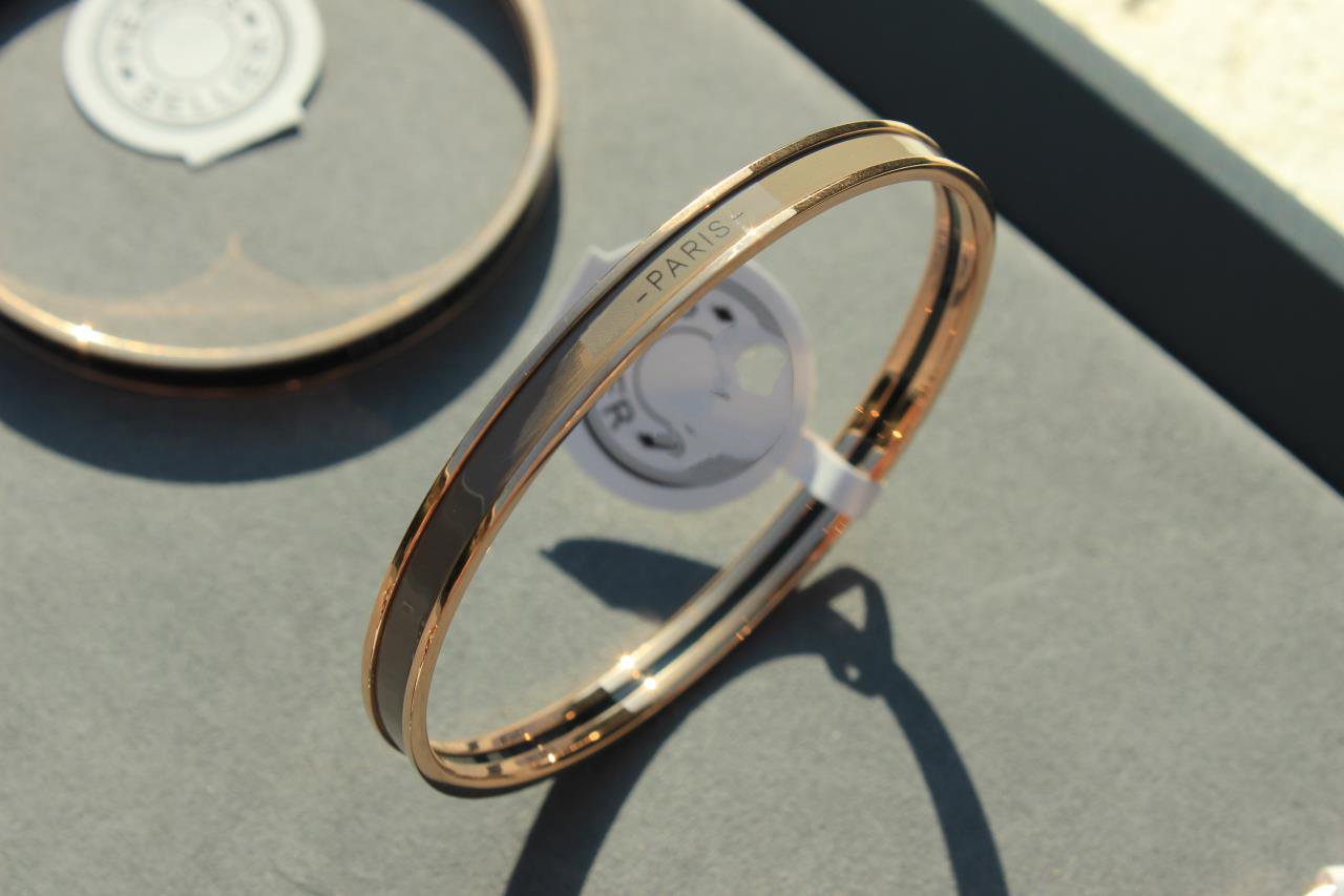 [Zalyn]HM UNI BANGLE BAG