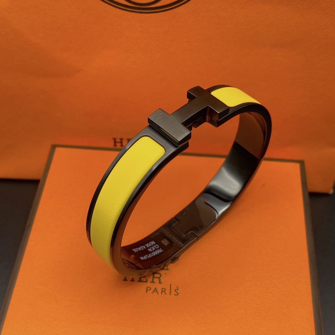 [Zalyn]CLIC HM SO BLACK YELLOW BRACELET