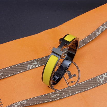 [Zalyn]CLIC HM SO BLACK YELLOW BRACELET