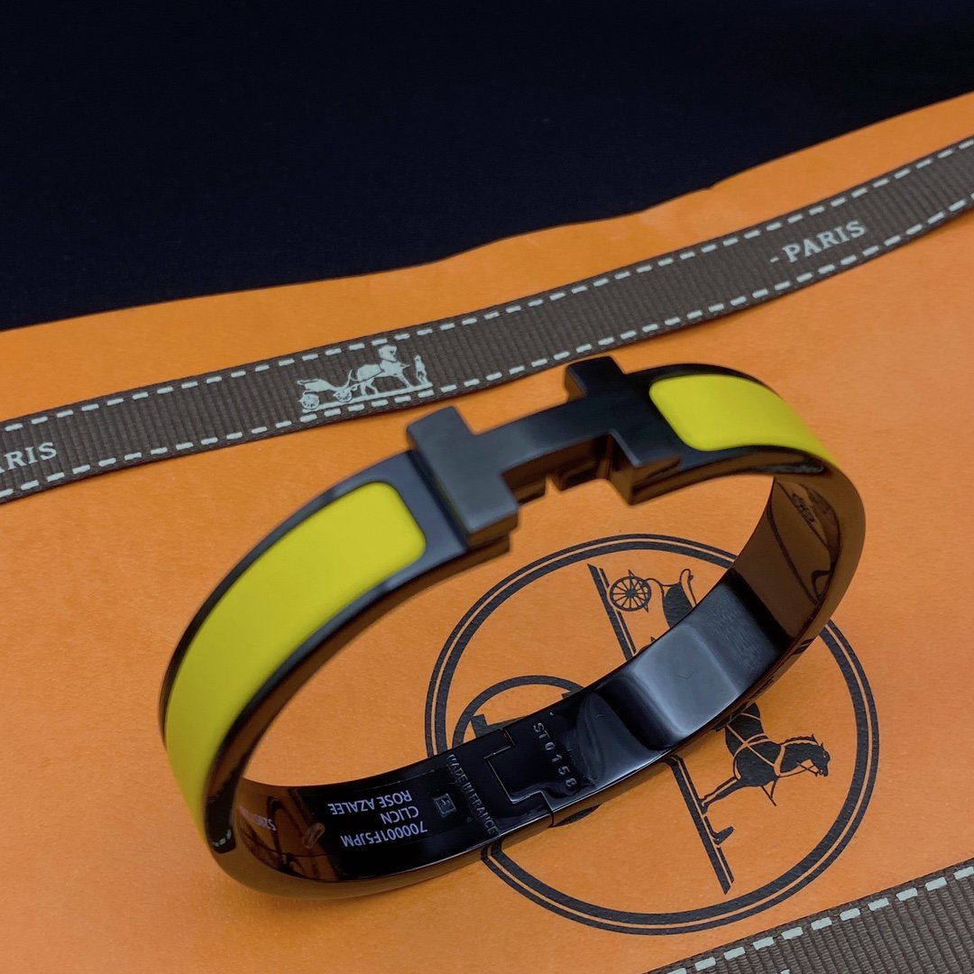 [Zalyn]CLIC HM SO BLACK YELLOW BRACELET