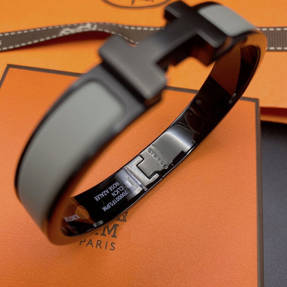 [Zalyn]CLIC HM SO BLACK GREY BRACELET