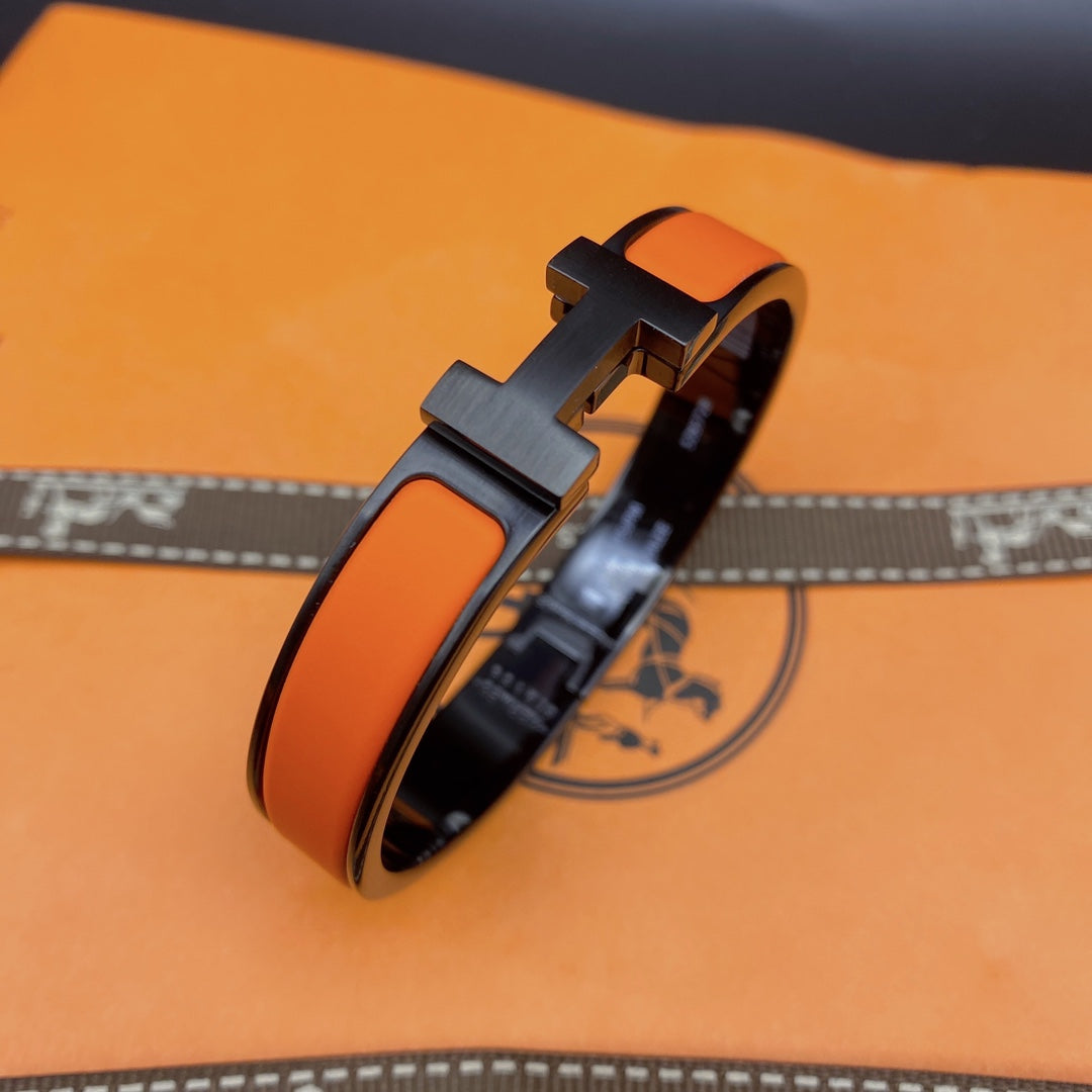 [Zalyn]CLIC HM SO BLACK OREGAN BRACELET