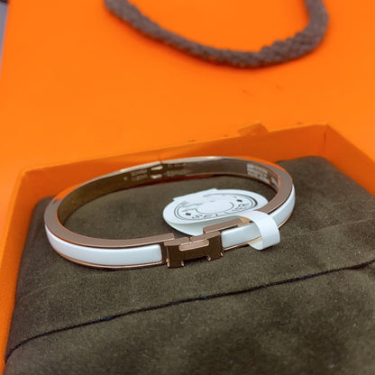 [Zalyn]CLASSIC HM CLIC WHITE 8MM ENAMEL BRACELET