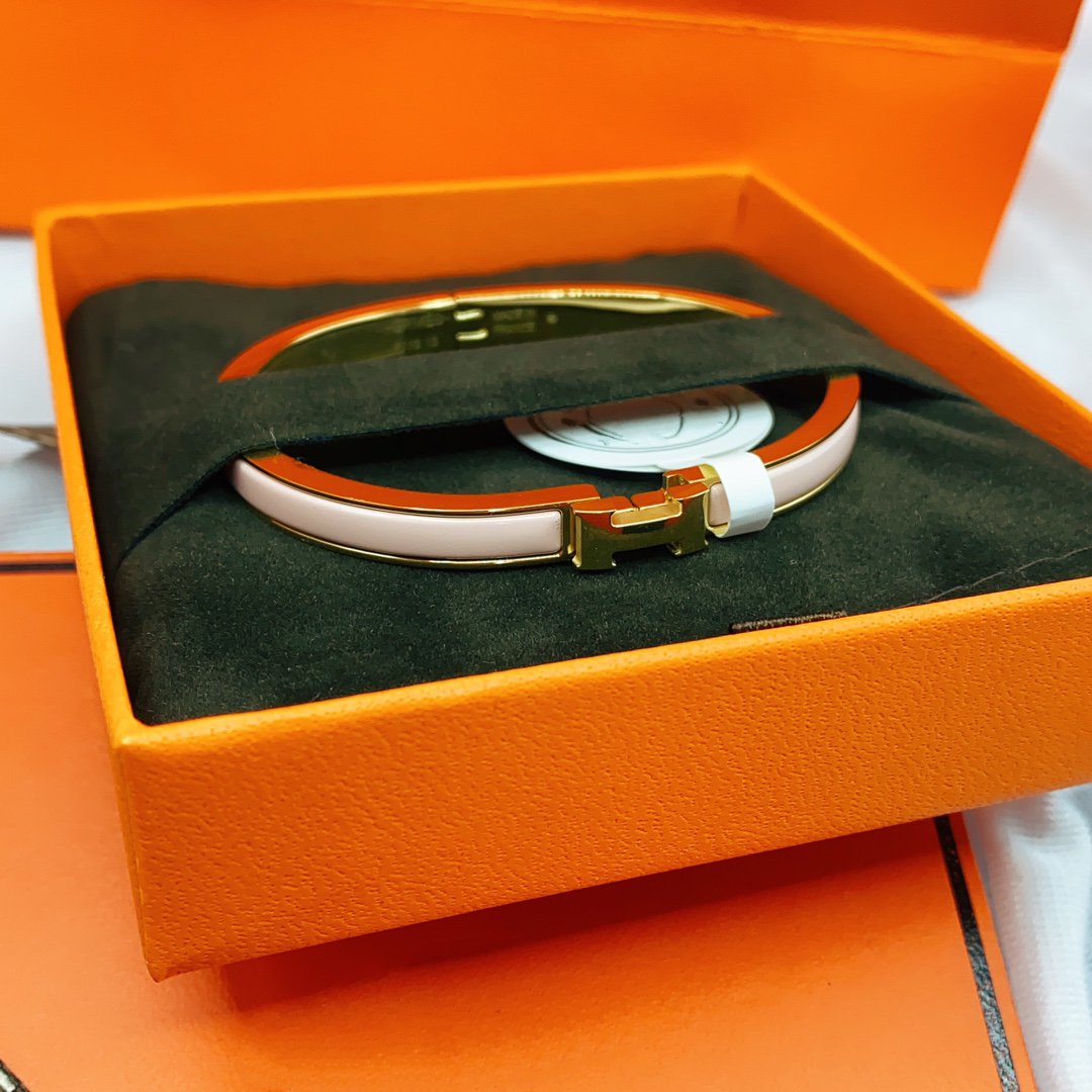 [Zalyn]CLASSIC HM CLIC  PINK 8MM ENAMEL BRACELET