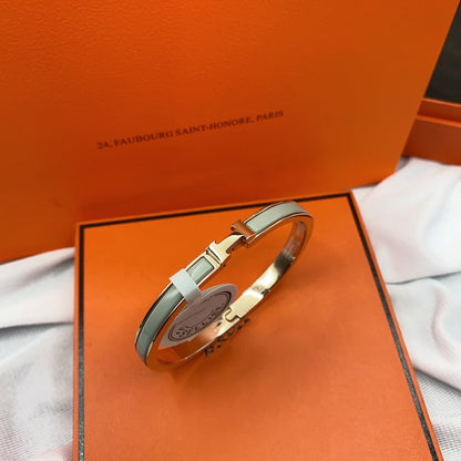 [Zalyn]CLASSIC HM CLIC GREEN 8MM ENAMEL BRACELET