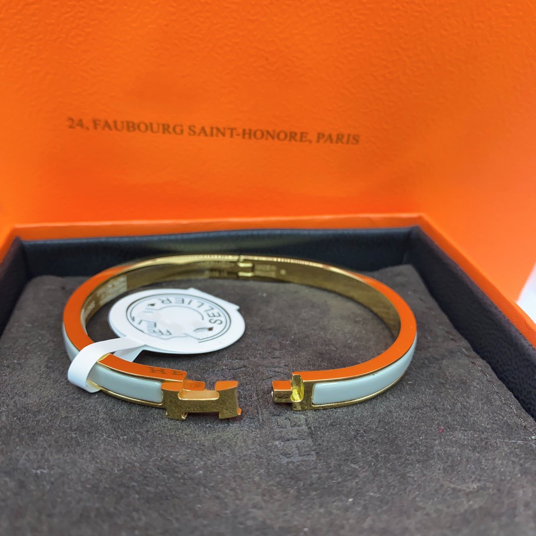 [Zalyn]CLASSIC HM CLIC GREEN 8MM ENAMEL BRACELET