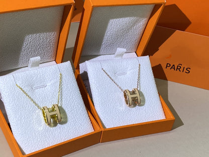 [Zalyn]HM CLIC YELLOW ENAMEL GOLD NECKLACE