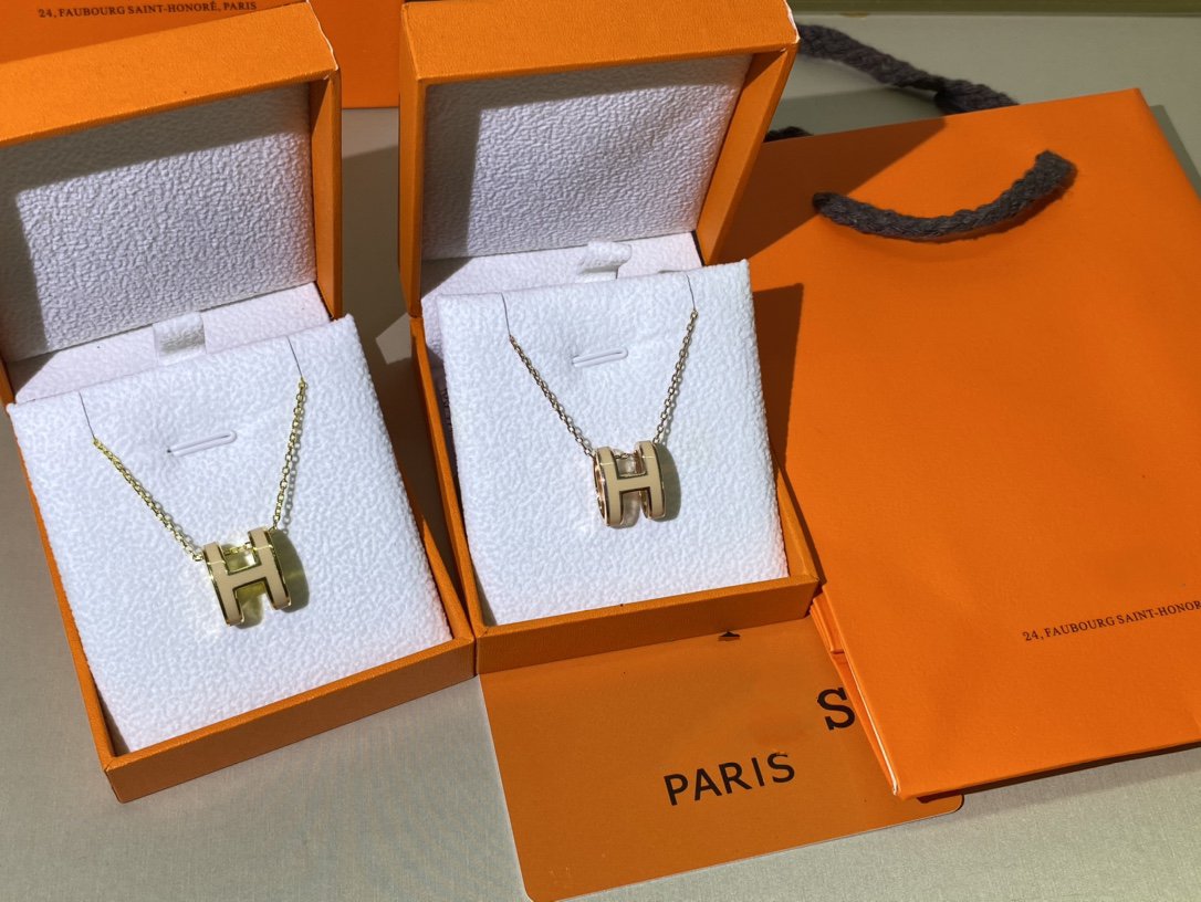 [Zalyn]HM CLIC YELLOW ENAMEL GOLD NECKLACE