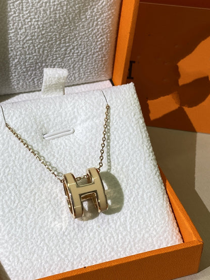 [Zalyn]HM CLIC YELLOW ENAMEL GOLD NECKLACE