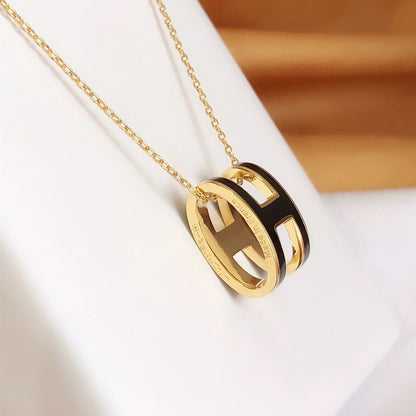 [Zalyn]HM CLIC BLACK ENAMEL GOLD NECKLACE