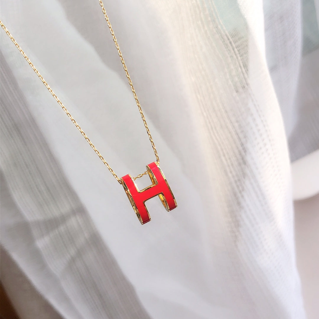 [Zalyn]HM CLIC RED ENAMEL GOLD NECKLACE