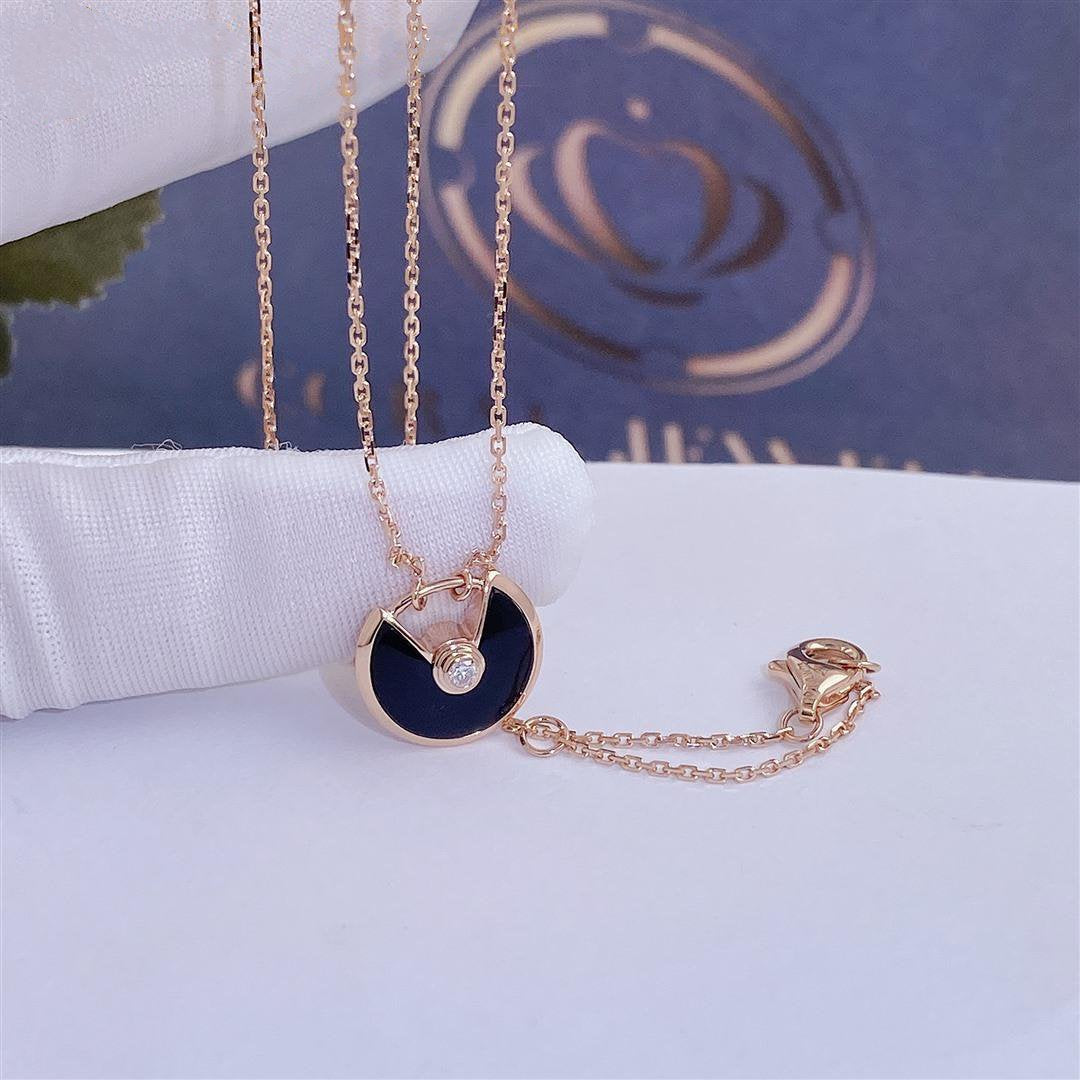 [Zalyn Jewelry ]AMULETTE ROSE GOLD ONYX NECKLACE