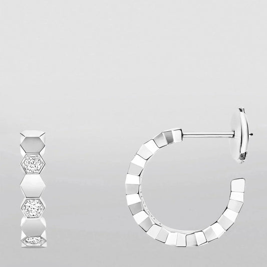 [Zalyn]Hollow Design Four-Leaf Clover Flower Shape Ring