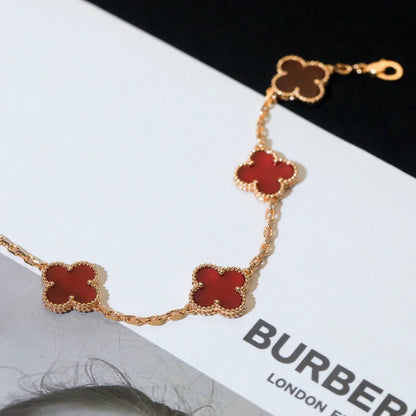 [Zalyn]LUCKY CLOVER 5-MOTIF BRACELET - RED CARNELIAN COLLECTION