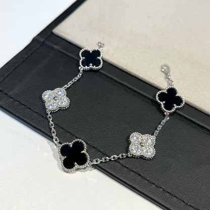 [Zalyn]LUCKY CLOVER 5-MOTIF BRACELET - BLACK OXNY COLLECTION