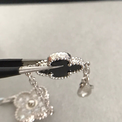 [Zalyn]LUCKY CLOVER 5-MOTIF BRACELET - BLACK OXNY COLLECTION