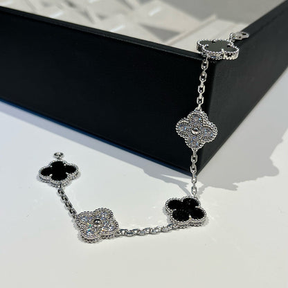 [Zalyn]LUCKY CLOVER 5-MOTIF BRACELET - BLACK OXNY COLLECTION