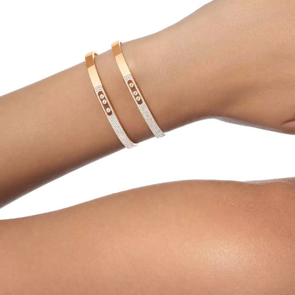 [Zalyn]MOVE NOA PAVÉ DIAMOND BANGLE BRACELET