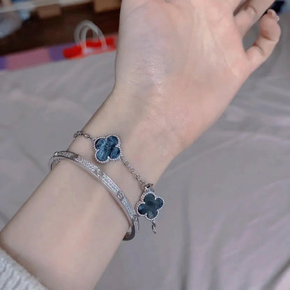 [Zalyn]LUCKY CLOVER 5-MOTIF BRACELET - PIETERSITE COLLECTION