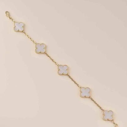 [Zalyn Jewelry ]CLOVER WHITE PEARL MOP 5 MOTIF BRACELET COLLECTION